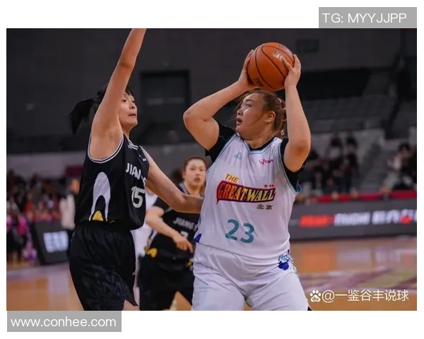 八一女篮迎战江苏女篮激烈对决引发球迷热议与期待