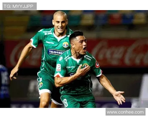 罗森博格与布兰激战正酣赛场比分瞬息万变引人关注